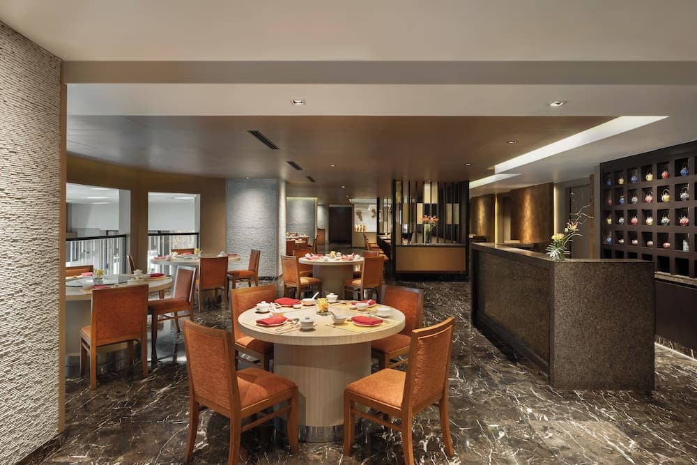 Avani Ratchada Bangkok Hotel — 11