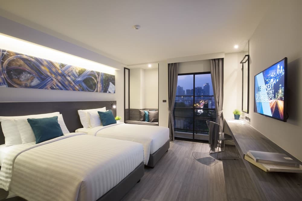 Cross Vibe Sukhumvit Hotel — 2
