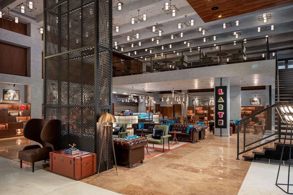 DoubleTree by Hilton Dubai M Square Hotel e Residenze — 2