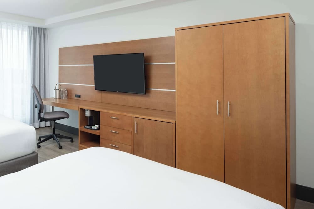 DoubleTree by Hilton Miami Norte I-95 — 5