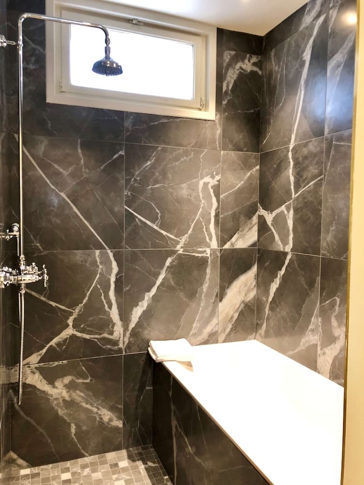 Hotel Mayfair — 24