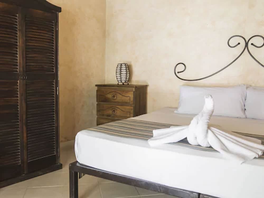 Barrio Latino Hotel Riviera Maya — 13