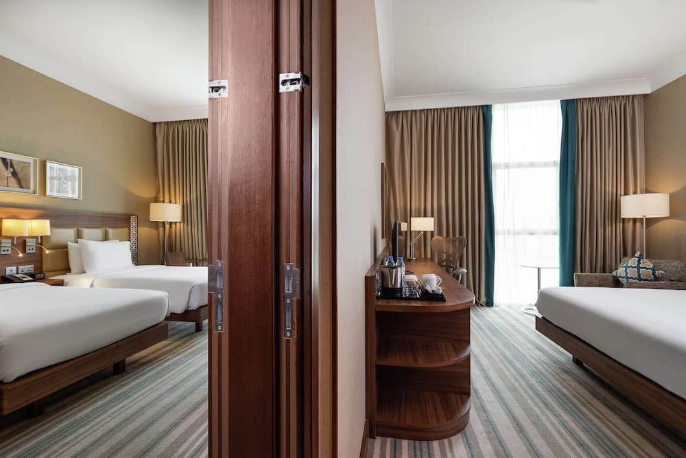 Hilton Garden Inn Dubai Al Mina — 9