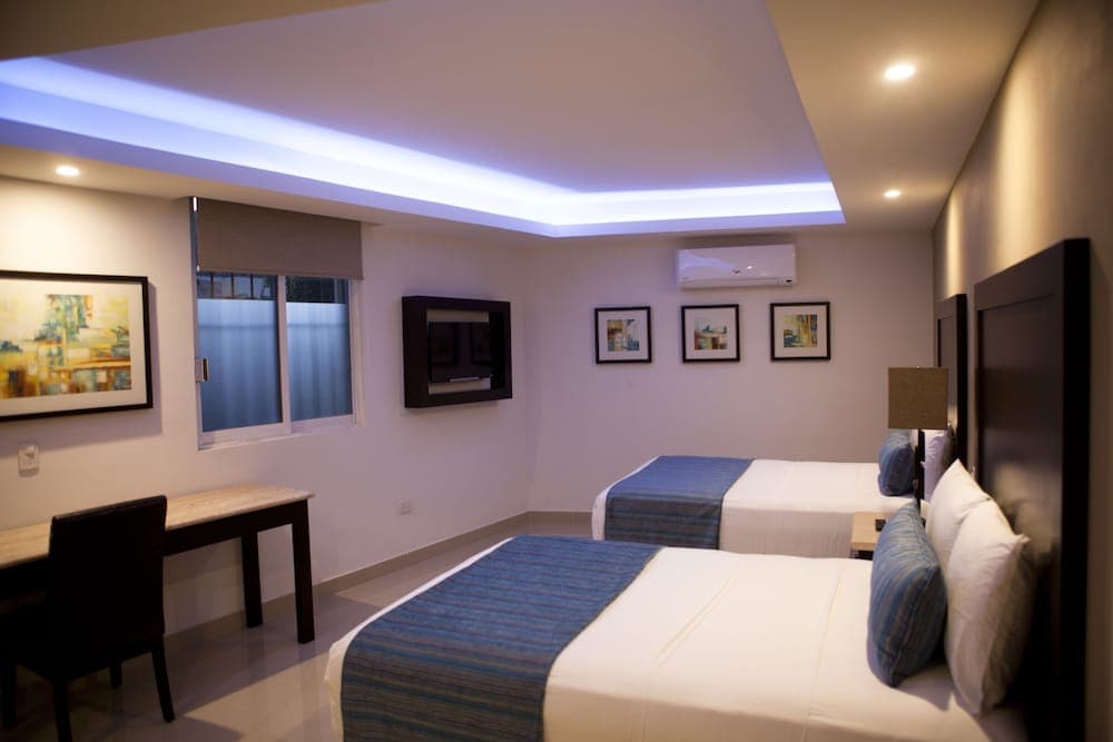 Maria Elena Hotel — 7