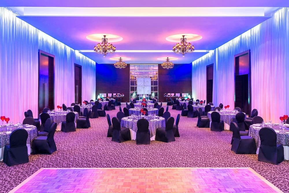 Le Meridien Dubai Hotel & Conference Centre — 22