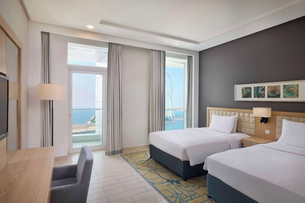 DoubleTree by Hilton Dubai - Jumeirah Beach — 9