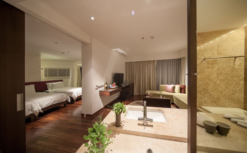 Hotel LiT BANGKOK — 7