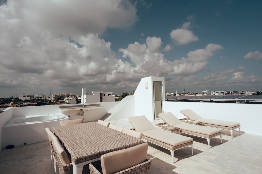 Antera Hotel & Residences — 28