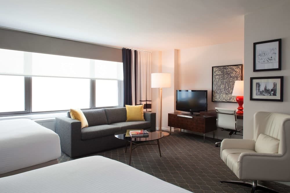 The Fifty Hotel Sonesta New York — 12
