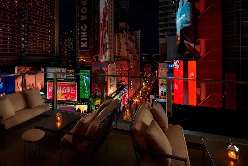 The Times Square EDITION — 10