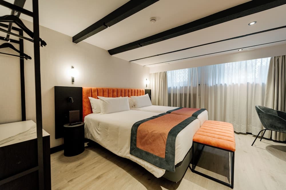 Catalonia Vondel Amsterdam — 16