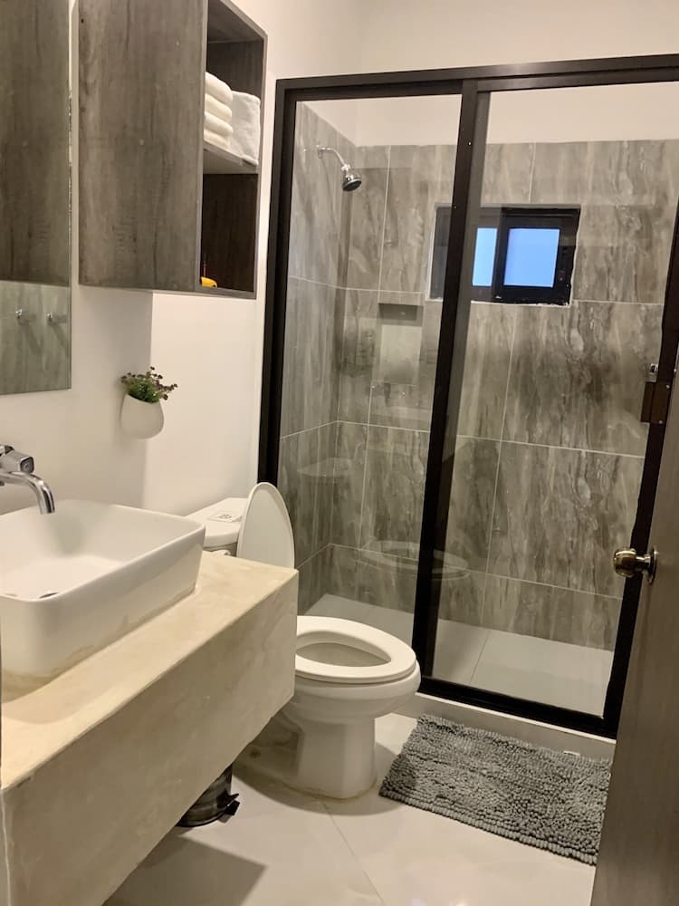 SILVERSANDS Hotel Boutique - 5Th Ave — 5