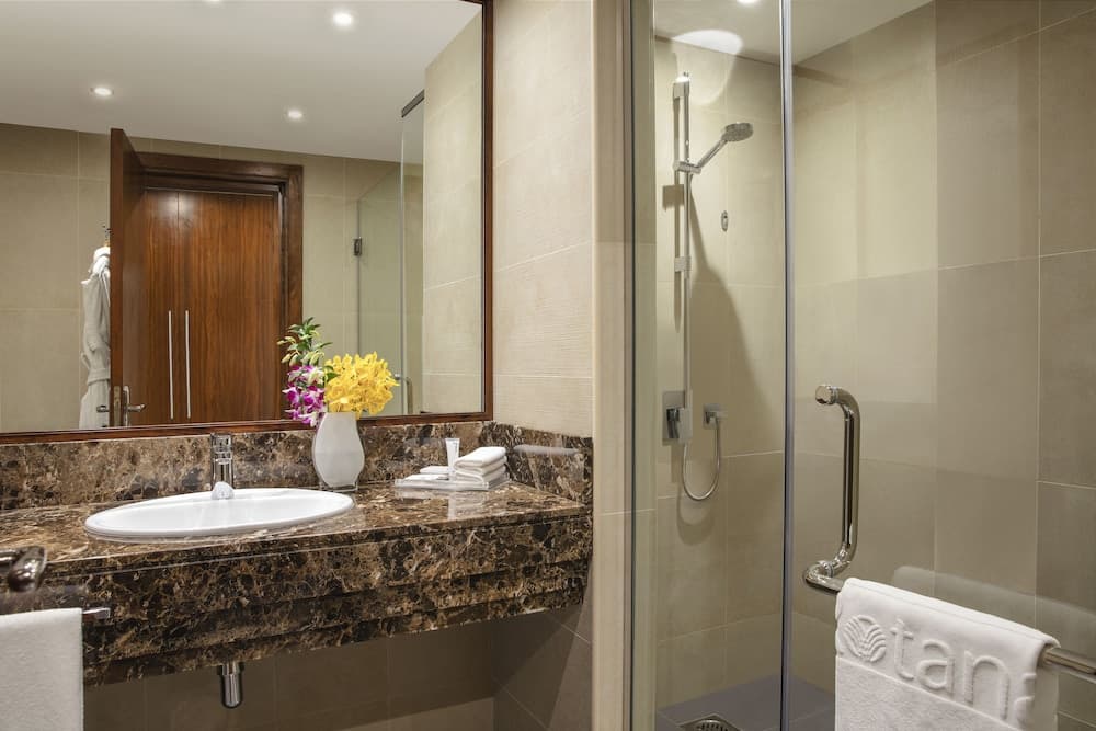 Jumeira Rotana — 29