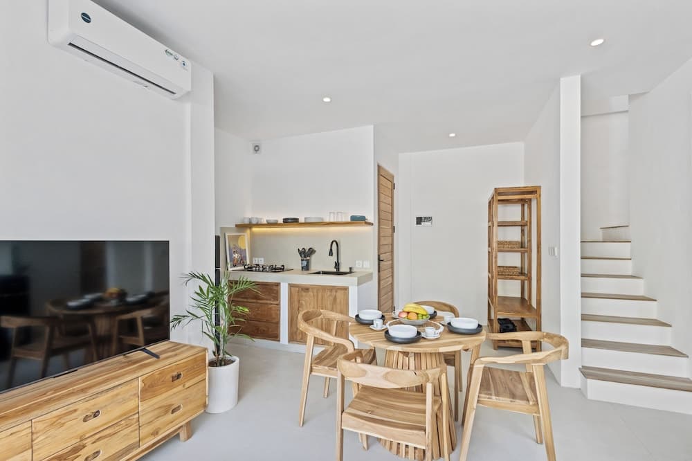 White Residence - Art & Boutique Suites hotel, no. 88 Jl. Intan Permai, Seminyak, Bali, 80361, Indonesia — photo 4