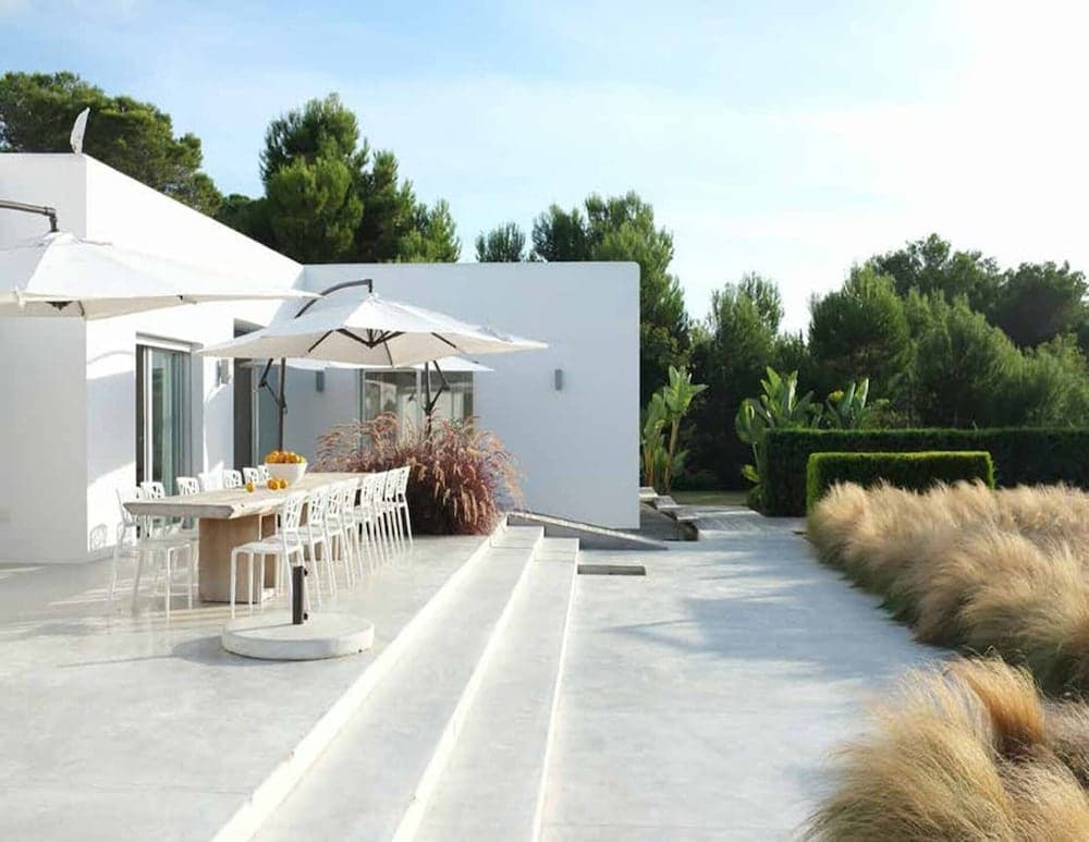Gorgeous Villa With Views — 23