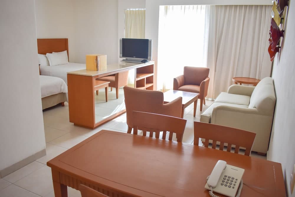 Ambiance Suites Cancun — 17
