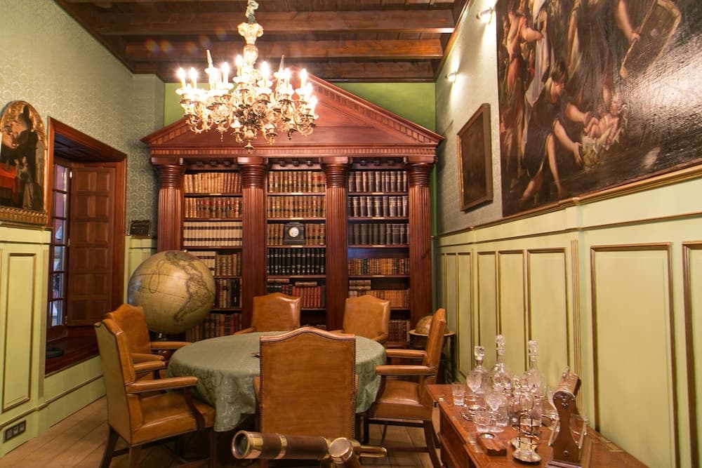 Hotel Ateneo Sevilla — 8