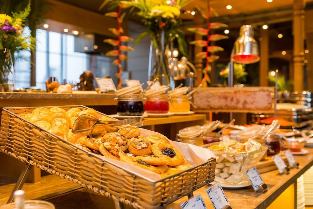 Akara Hotel Bangkok — 14