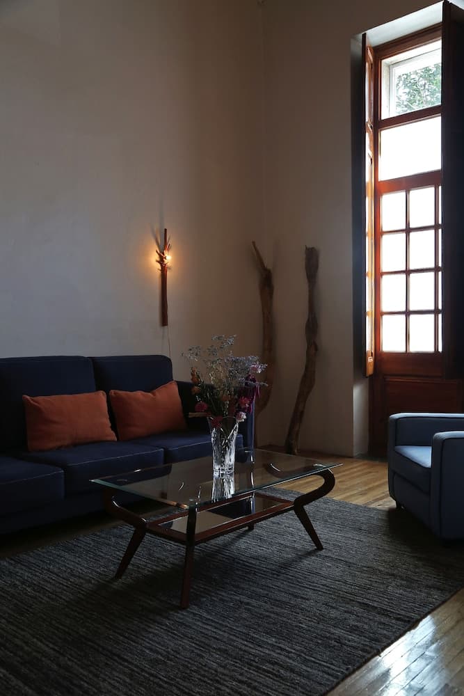 El Patio 77 — 20
