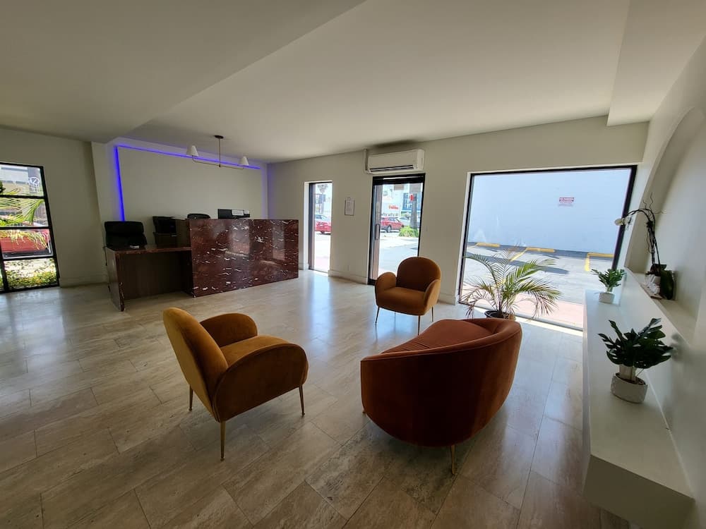 Hotel al anochecer — 15