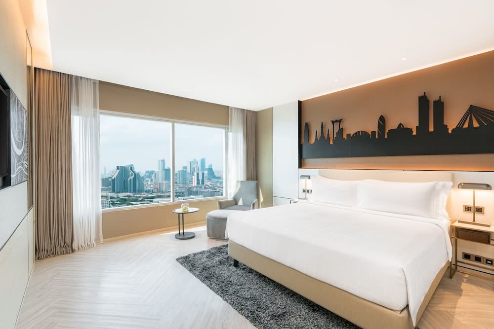 Pathumwan Princess Hotel — 4
