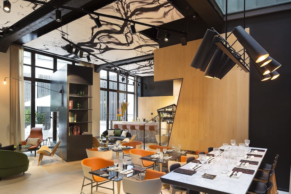 Le Cinq Codet — 16