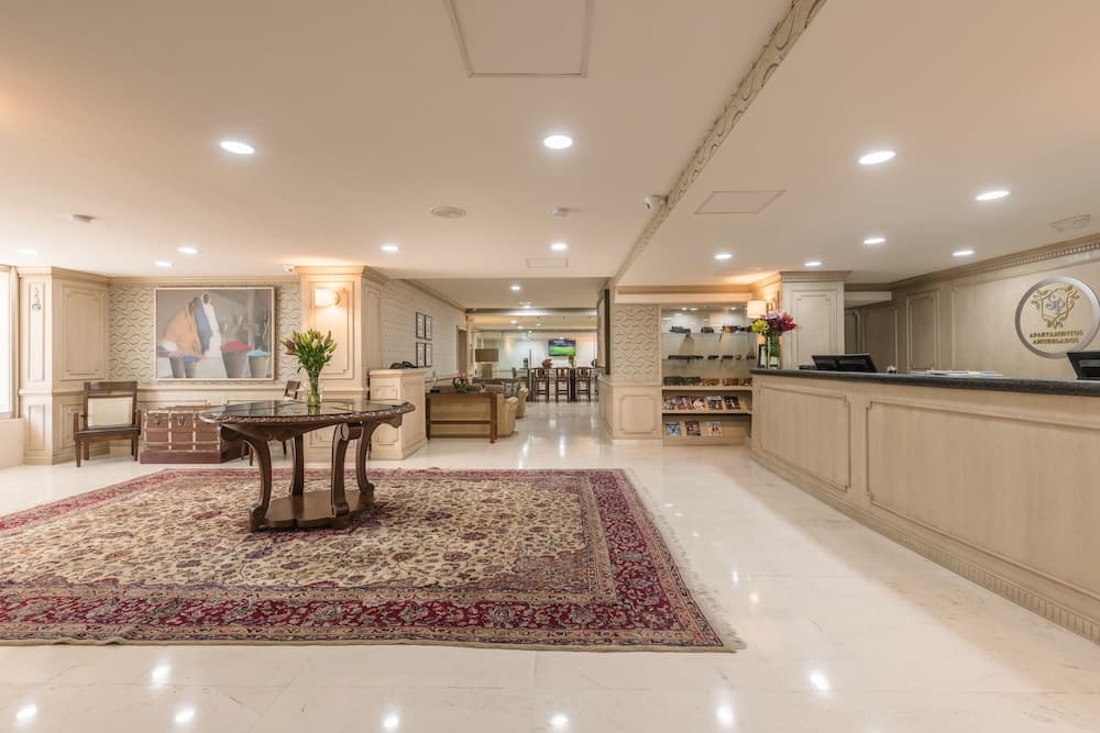 Suites Perisur Möblierte Apartments — 3
