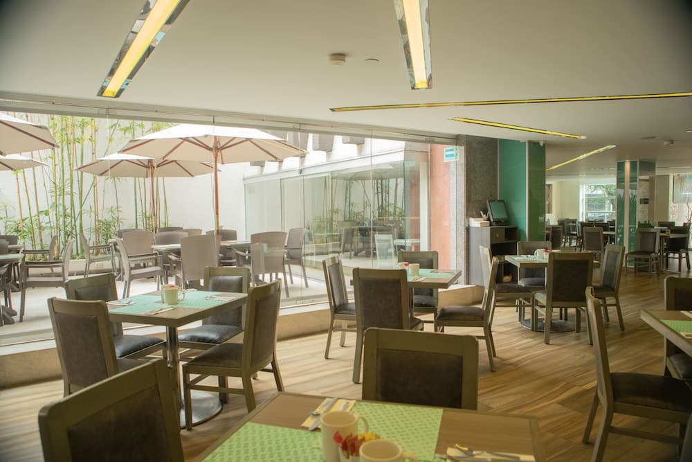 Hotel Marbella — 9