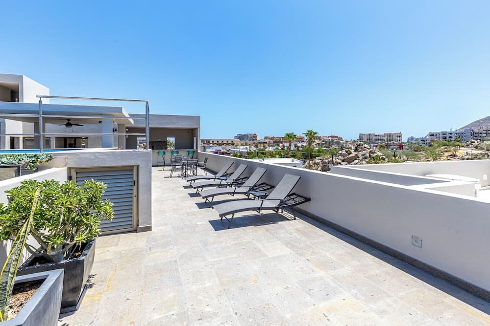 Maia Cabo von Naya Homes — 12