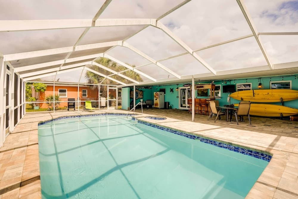 Canal-front Tampa Vacation Rental w/ Private Pool! — 1