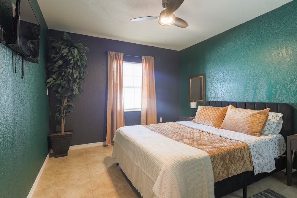 Saint Joseph Suites Down Town Tampa — 9