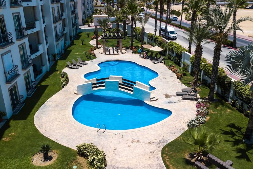 Walk to Beach: Modern Cabo Condo w/ Balcony! — 3