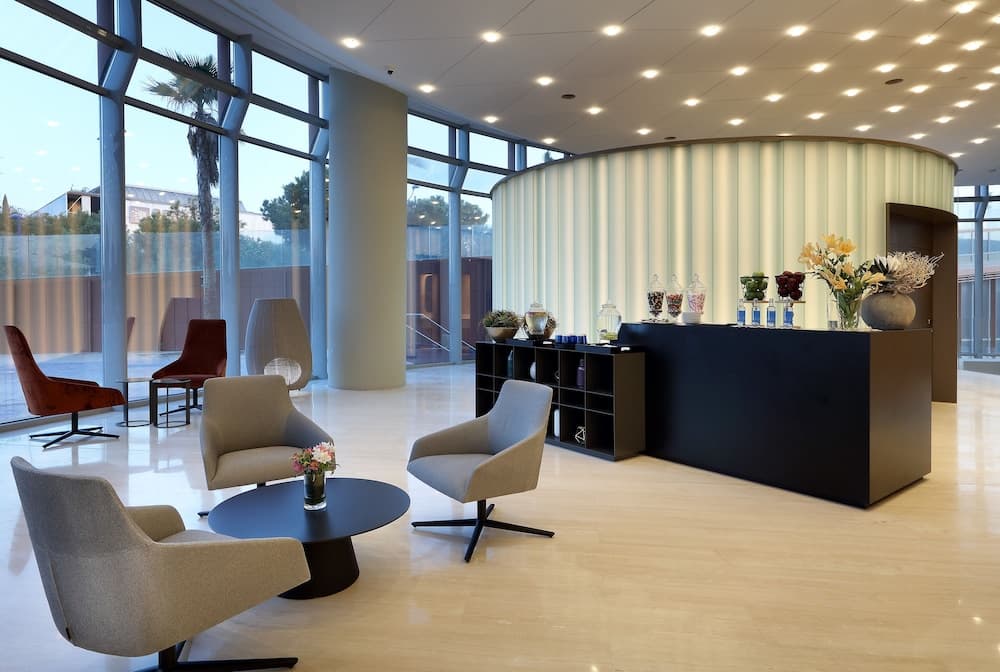 Eurostars Torre Sevilla — 2