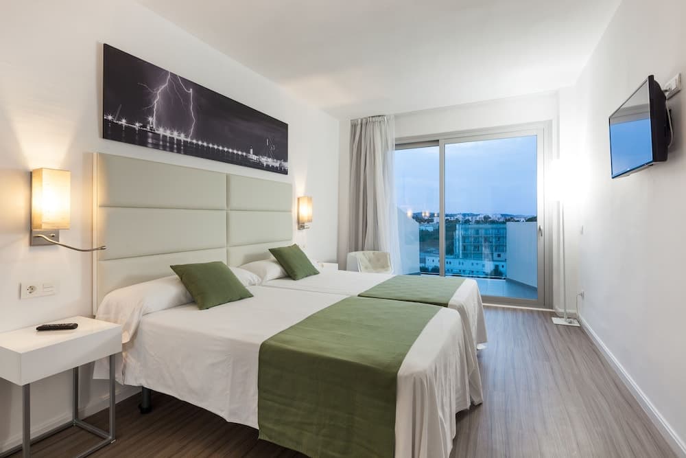 AxelBeach Ibiza Spa & Beach Club - Sólo Adultos — 5