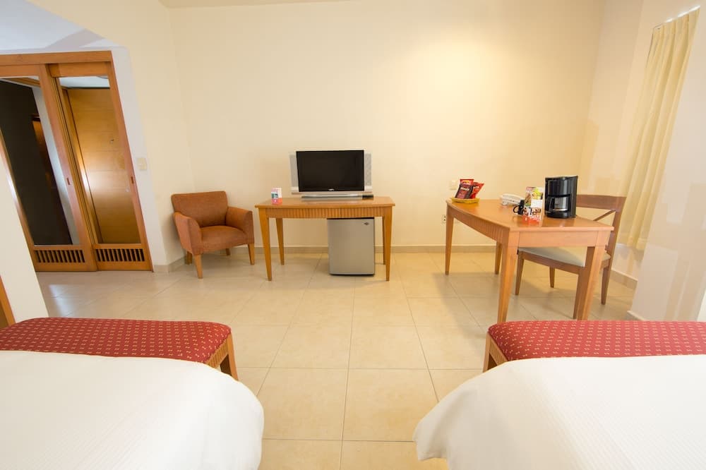 Ambiance Suites Cancun — 10