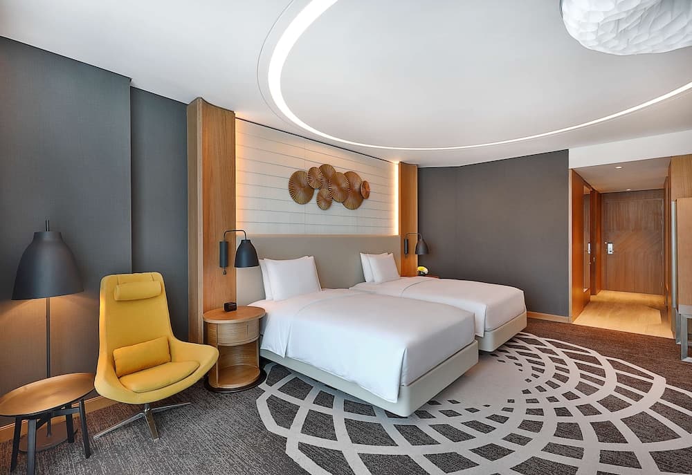 DoubleTree by Hilton Dubai - Business Bay — 15
