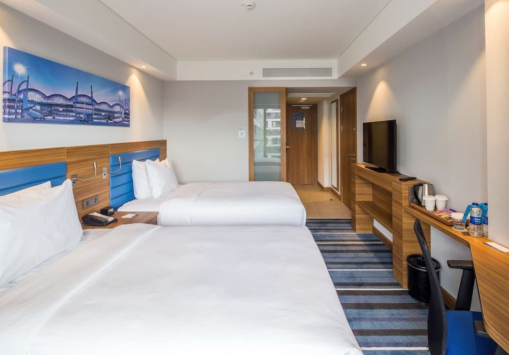 Hampton by Hilton Istanbul Kurtkoy — 17