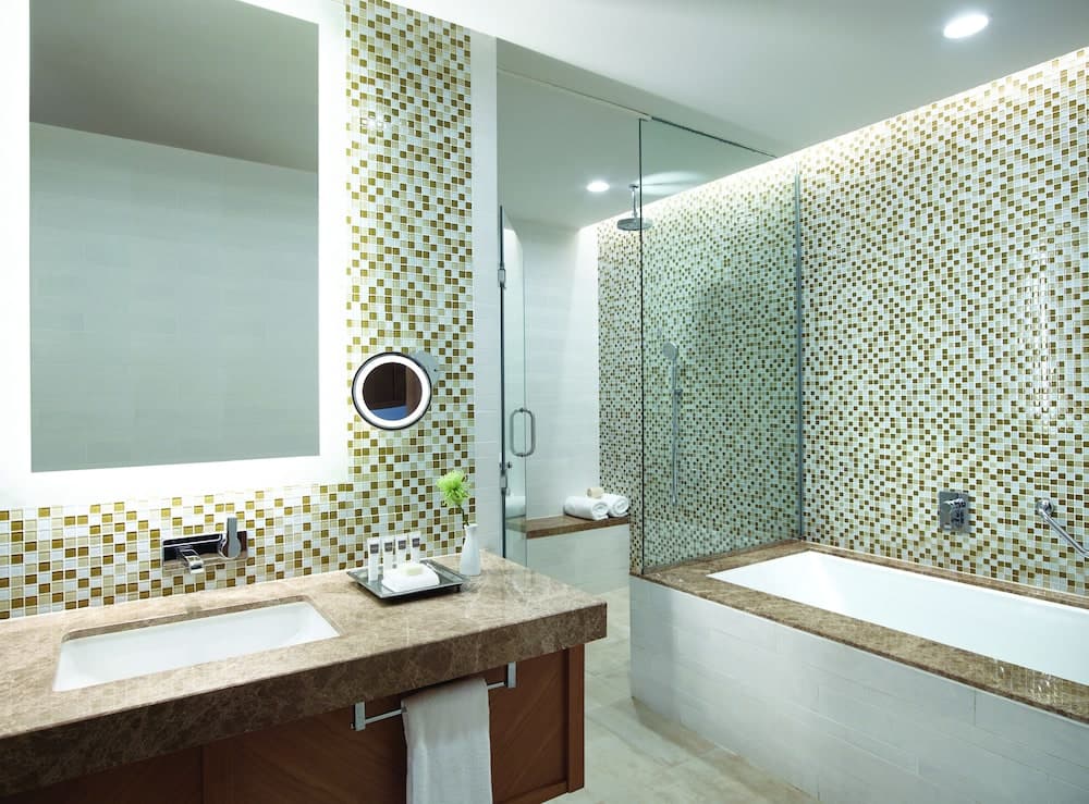 Swissotel Al Ghurair — 26