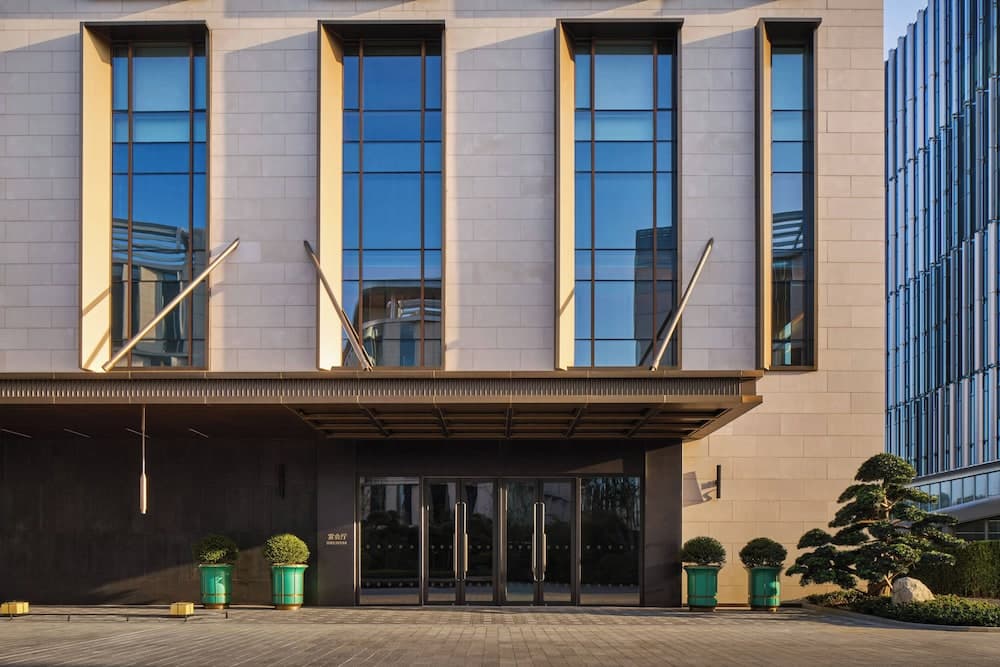 Millennium Plaza Downtown Hotel — 6