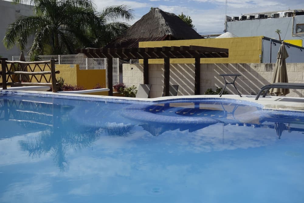 Las Palmas Condominio — 29