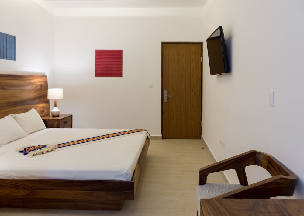 Nomads Party Hotel & Hostal — 23