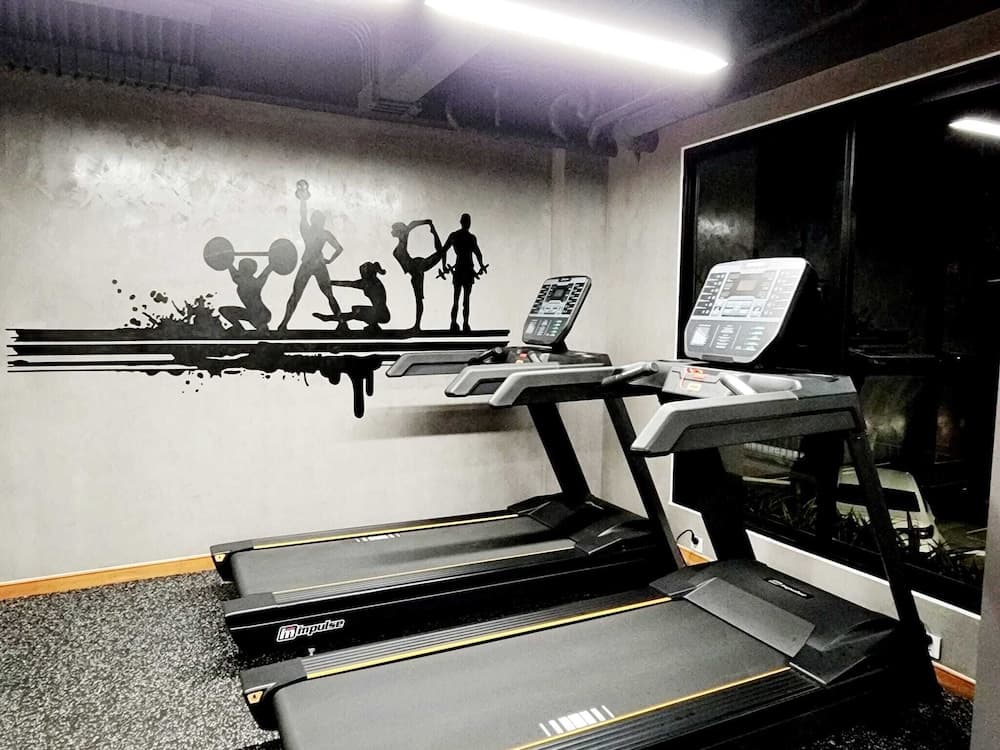 12 Das Residence Hotel — 28