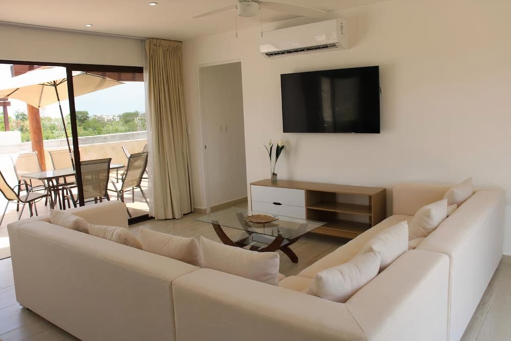 Blue Luxury Kukulkan — 9