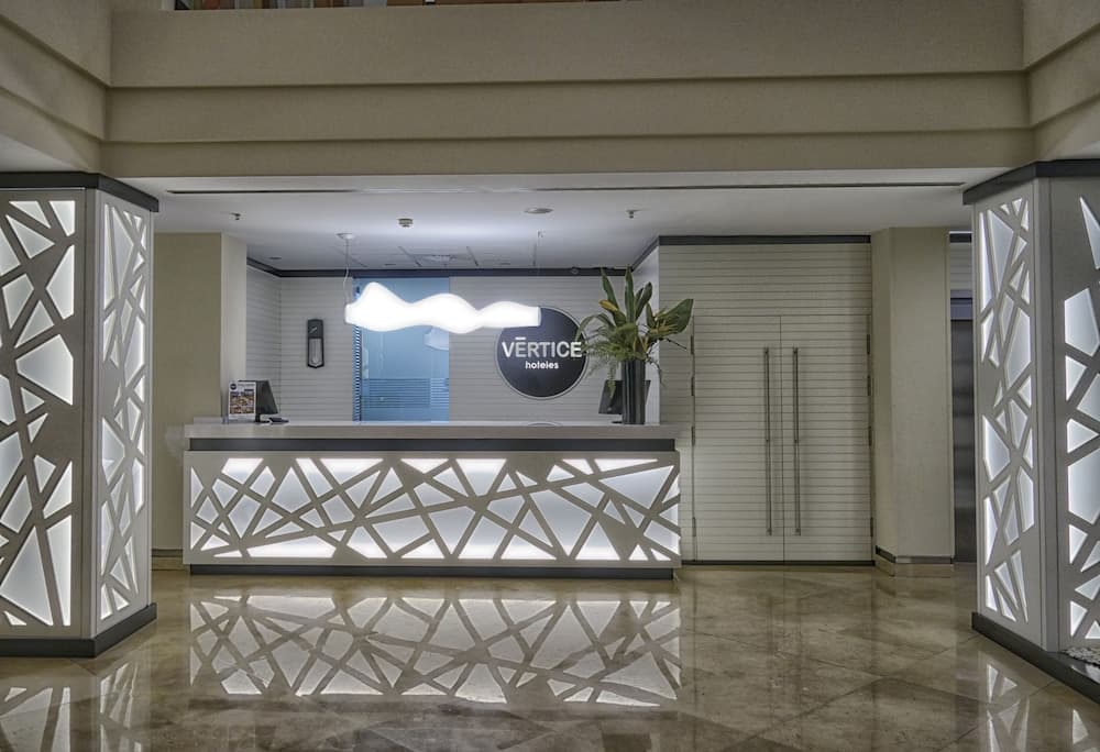 Hotel Vértice Sevilla — 6