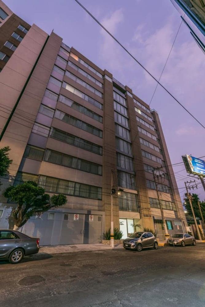 Suites Perisur Möblierte Apartments — 22