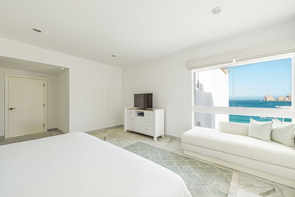 Beachfront Penthouse by Pueblo Bonito — 18