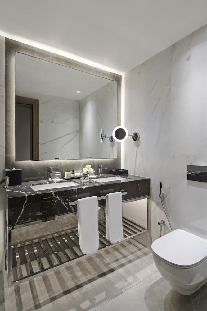 Fairmont Dubai — 18