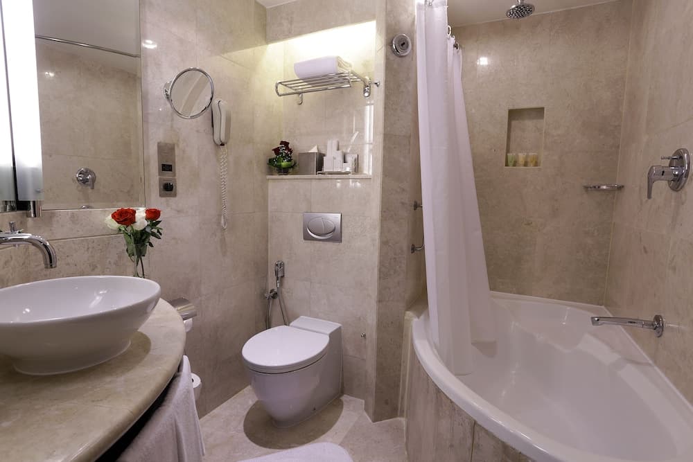 Ramada Plaza by Wyndham Dubai Deira — 2