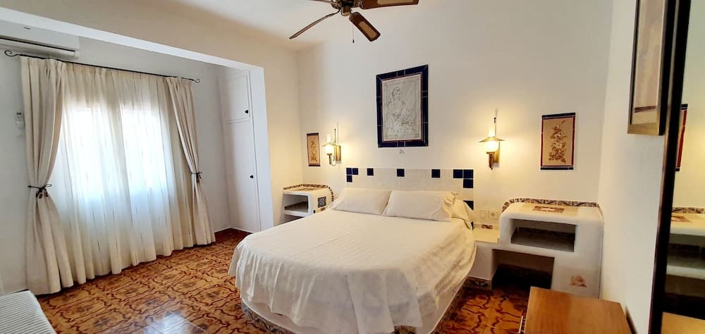 Granada Apartments Ibiza — 12