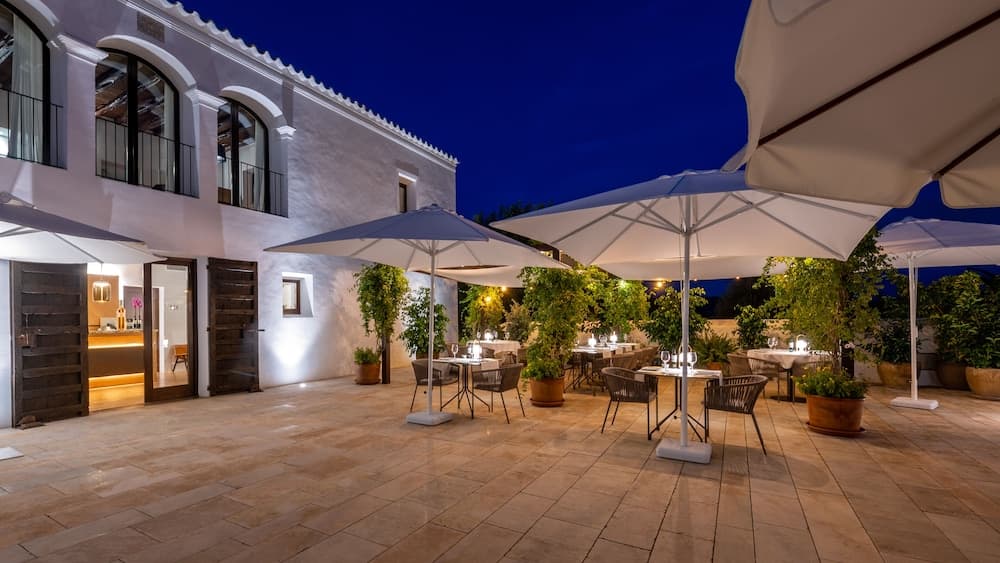 Safagell Ibiza Suites & Spa — 12